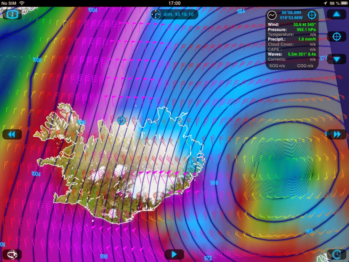 Today's GFS file: deep low... Wind speed recorded by the weather buoy at the entrance of the Fjord: 60 knots, waves 7.9 meters. We tripled the mooring lines and it's reassuring, a bit...