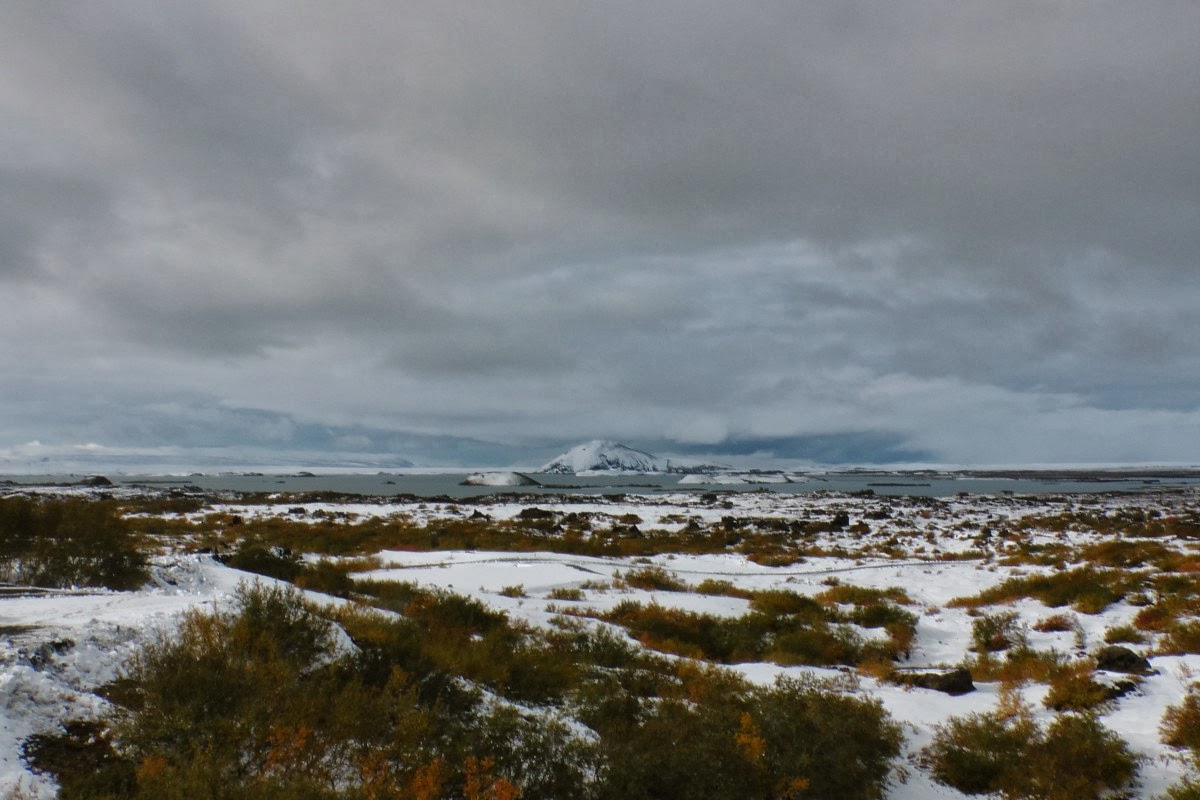 Le lac de Myvatn sous la neige