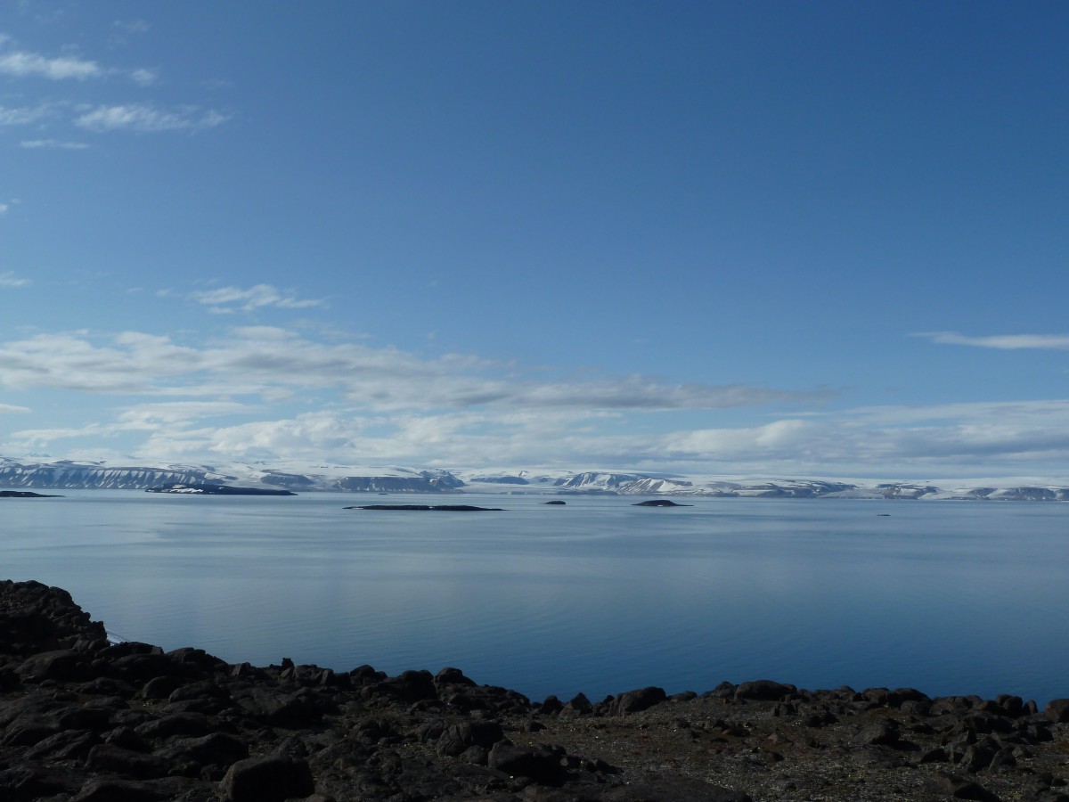 East coast of Spitsbergen seen from Von Otteroeya