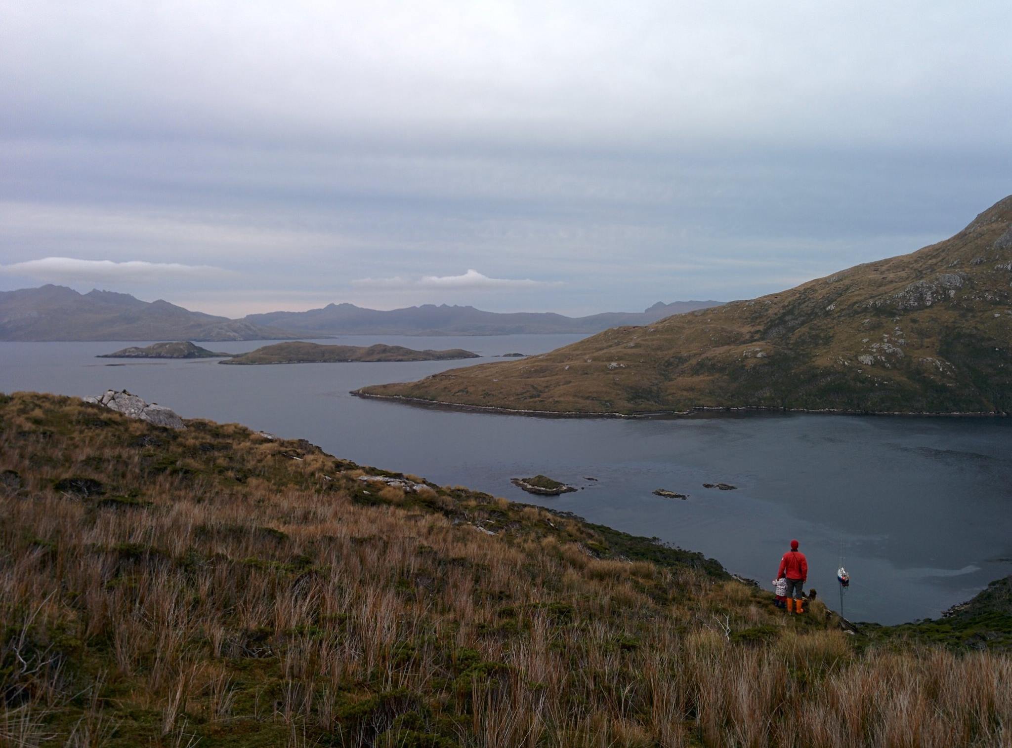 Hike in Puerto Maxwell