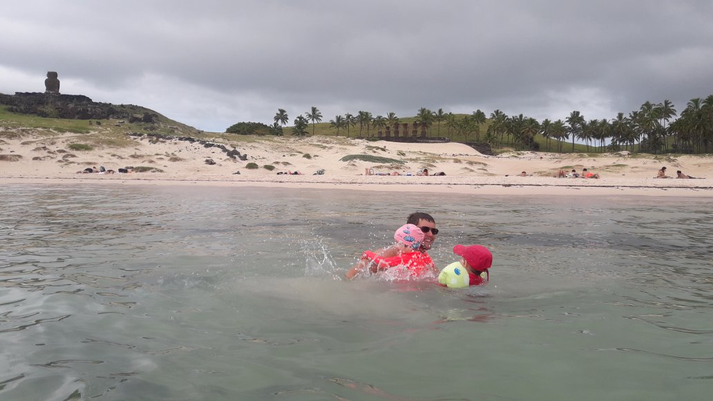 baignade a Anakena