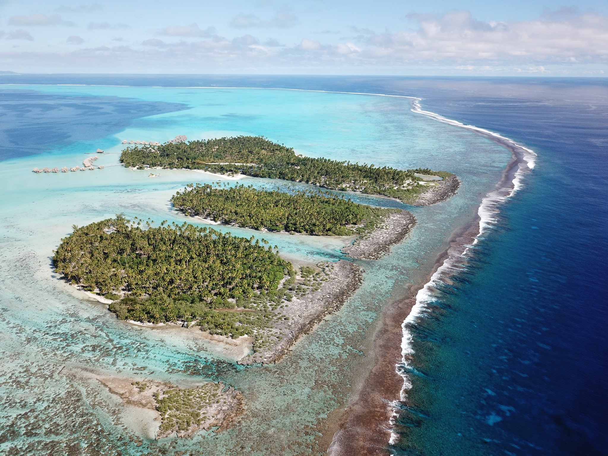 Tautau Islet and coral reef, Tahaa