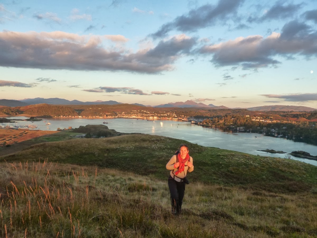 Oban vu de Kerrera au coucher de soleil.