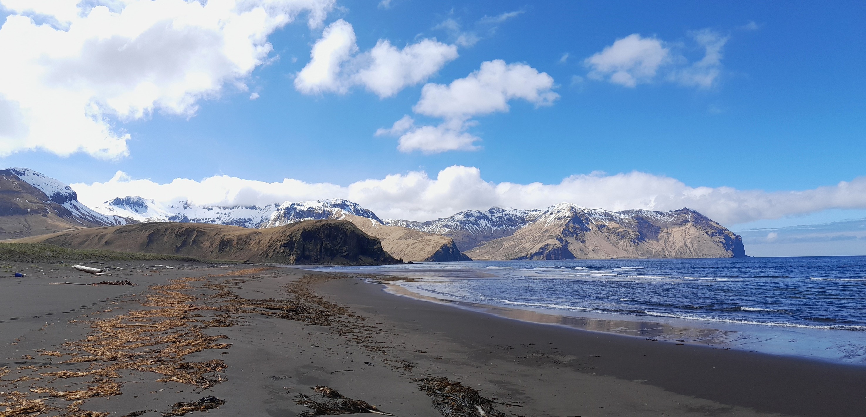 Hot Springs bay, Akutan island