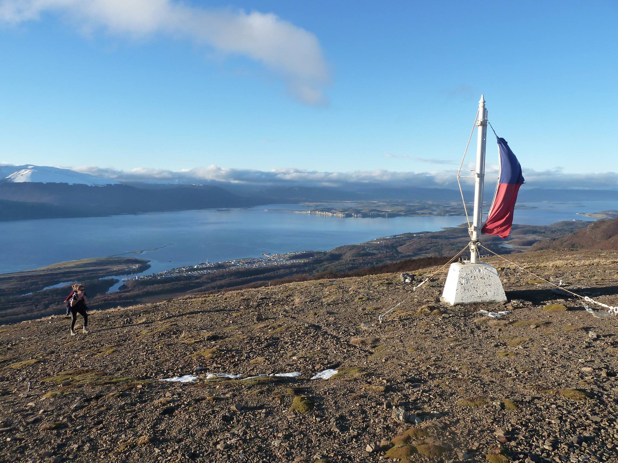 Le Bandera chilien, le Beagle et l'Isla Gable en arrière plan