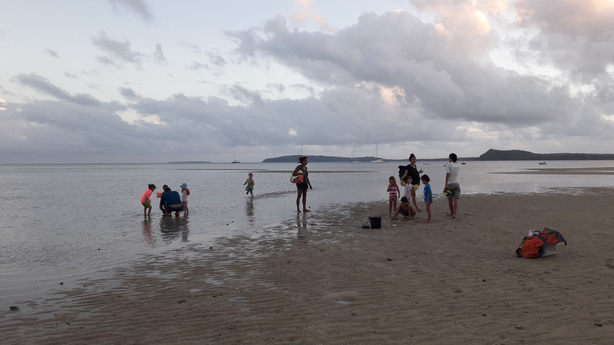 Sur la plage avant le BBQ!