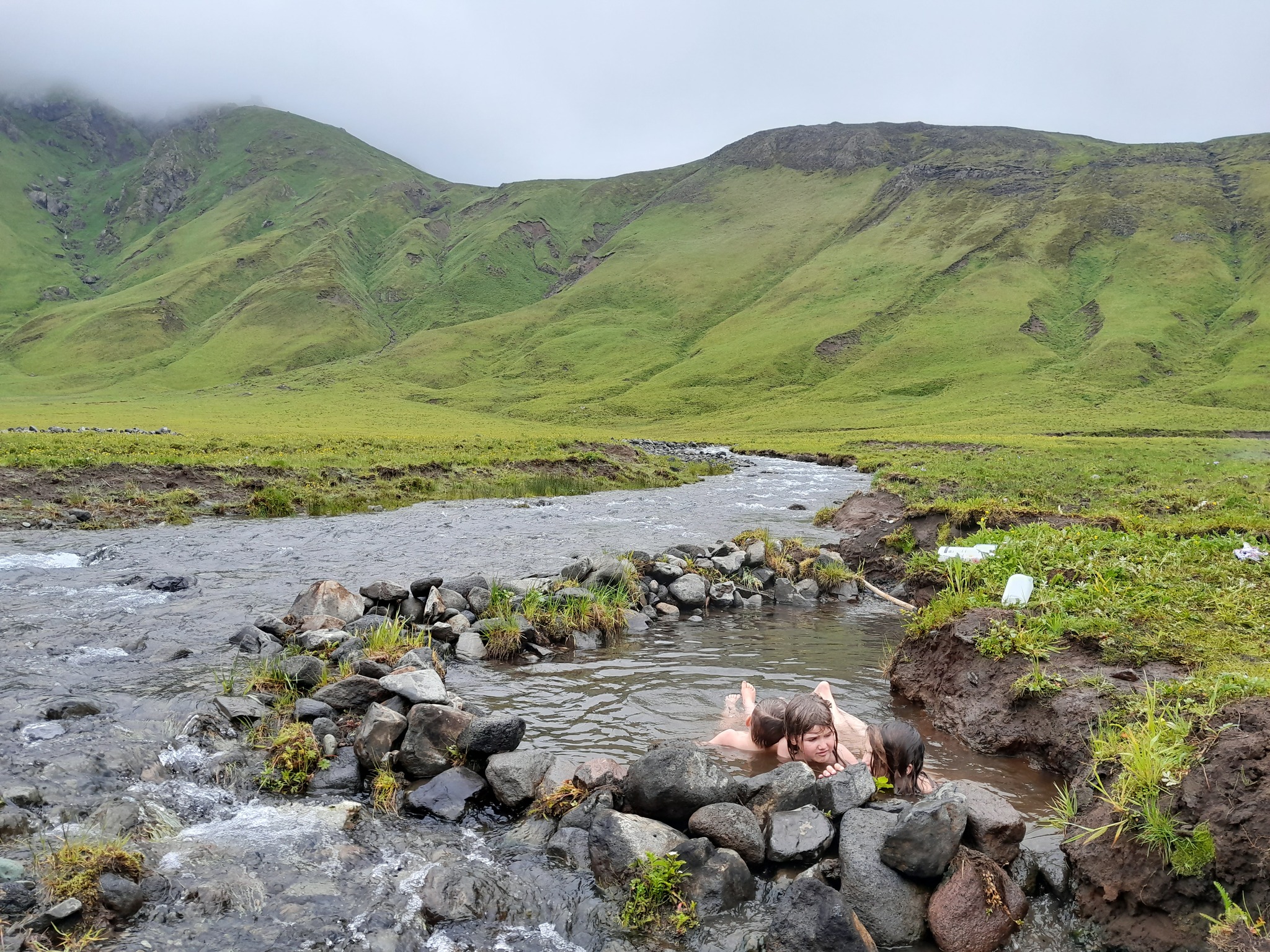 sources d'eau chaude , Umnak