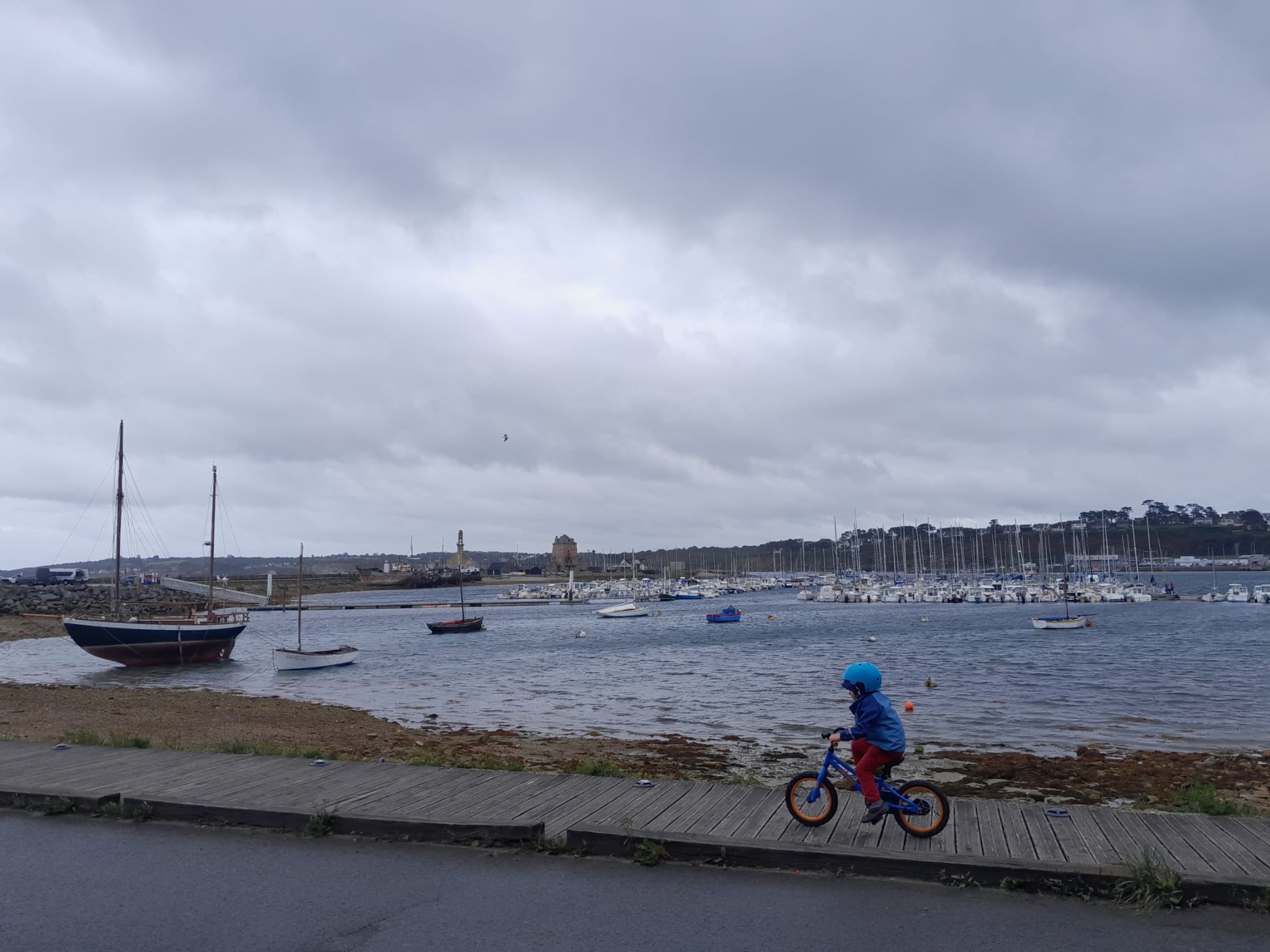 Camaret, 20j plus tard, il a bien pédalé...